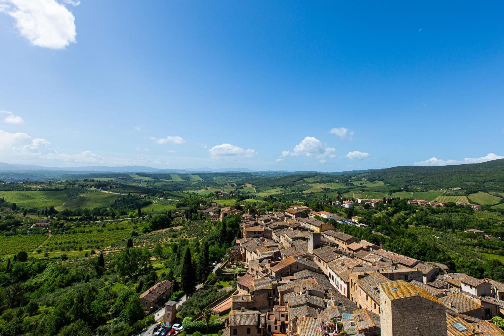 The Artists' Tower - Amazing View From The Tower Apartment San Gimignano Exterior photo