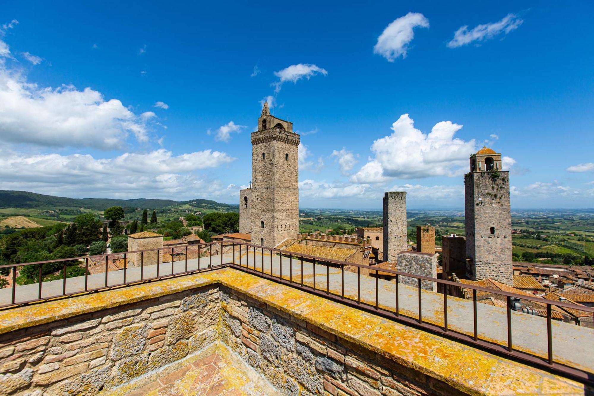 The Artists' Tower - Amazing View From The Tower Apartment San Gimignano Exterior photo