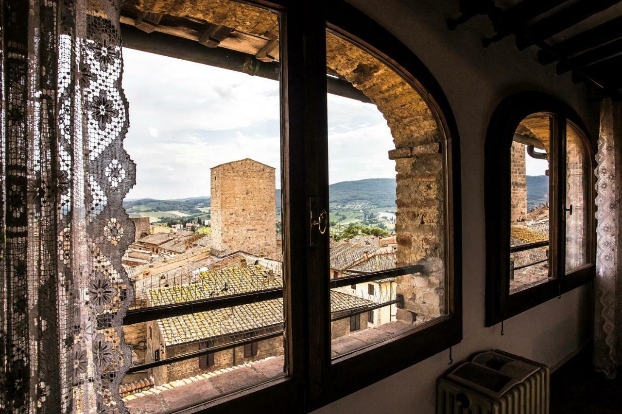 The Artists' Tower - Amazing View From The Tower Apartment San Gimignano Exterior photo